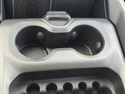 New 2026 RAM 1500 4x4 Crew Cab image 25