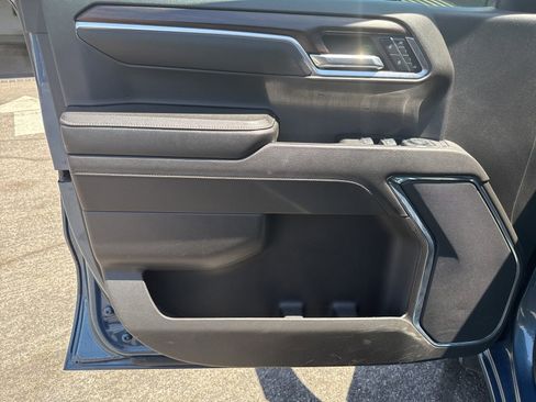 Used 2024 GMC Sierra 1500 SLT RWD image 11