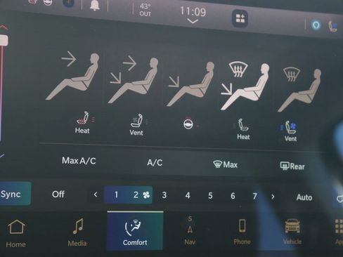 Used 2022 Jeep Compass Trailhawk w/ Trailhawk Elite Group image 20