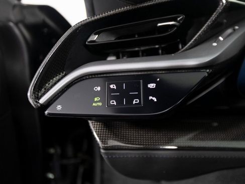 Used 2024 Ferrari SF90 Spider image 22