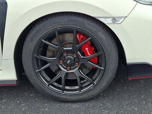 Used 2018 Honda Civic Type R image 8