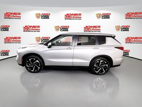 Used 2024 Mitsubishi Outlander SE Black Edition AWD/4WD image 16