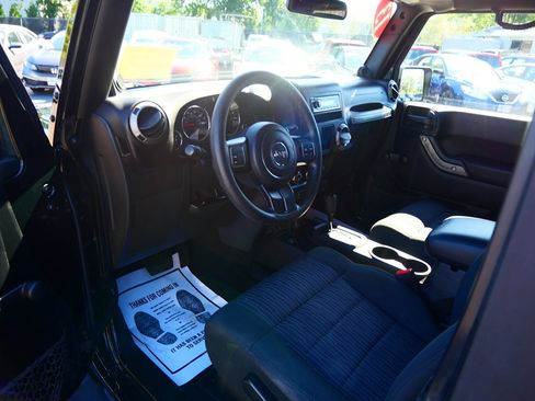 Used 2012 Jeep Wrangler Sport AWD/4WD image 9