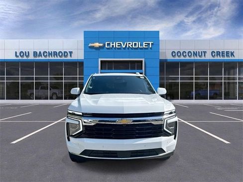 New 2026 Chevrolet Suburban LS image 3