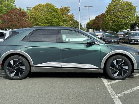 New 2026 Hyundai Ioniq 5 Limited RWD image 3