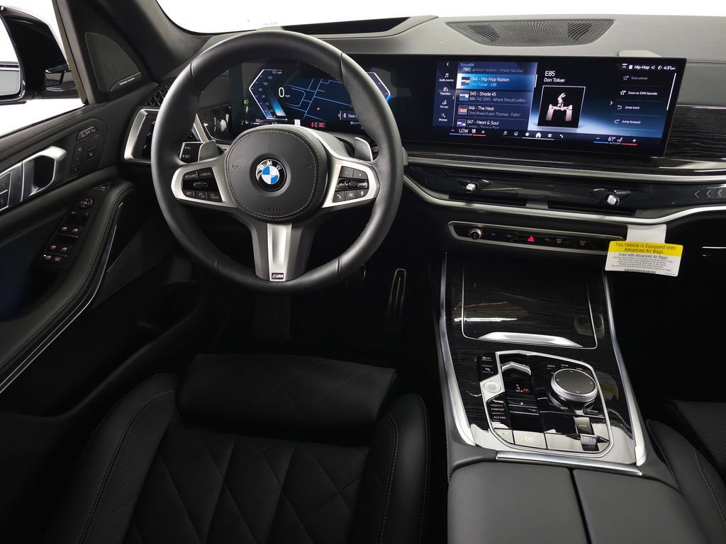 Used 2026 BMW X7 xDrive40i w/ M Sport Package AWD/4WD image 21