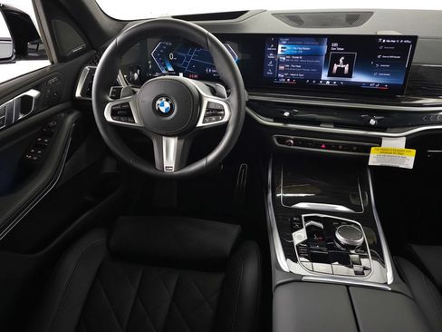 Used 2026 BMW X7 xDrive40i w/ M Sport Package AWD/4WD image 21