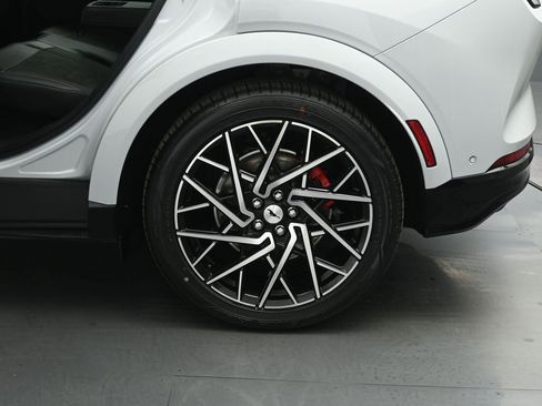 Certified 2023 Ford Mustang Mach-E GT w/ GT Performance Edition image 21