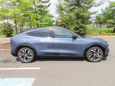 Used 2021 Ford Mustang Mach-E Premium AWD/4WD image 4