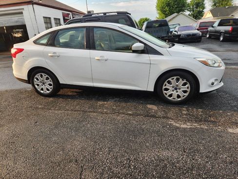 Used 2012 Ford Focus SE FWD image 5