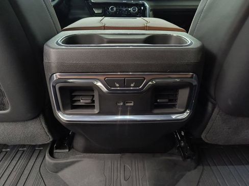Used 2025 GMC Sierra 2500 Denali Ultimate AWD/4WD image 22