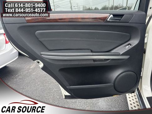 Used 2011 Mercedes-Benz GL 450 4MATIC image 28