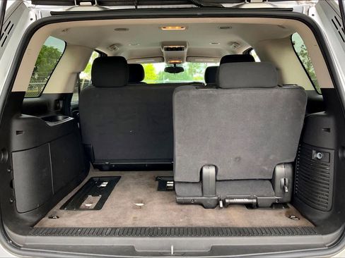 Used 2012 Chevrolet Tahoe LS RWD image 32