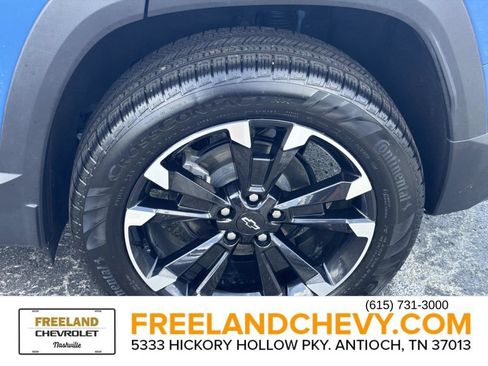 Used 2025 Chevrolet Equinox RS w/ Convenience Package III FWD image 11