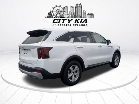 New 2026 Kia Sorento LX FWD image 8