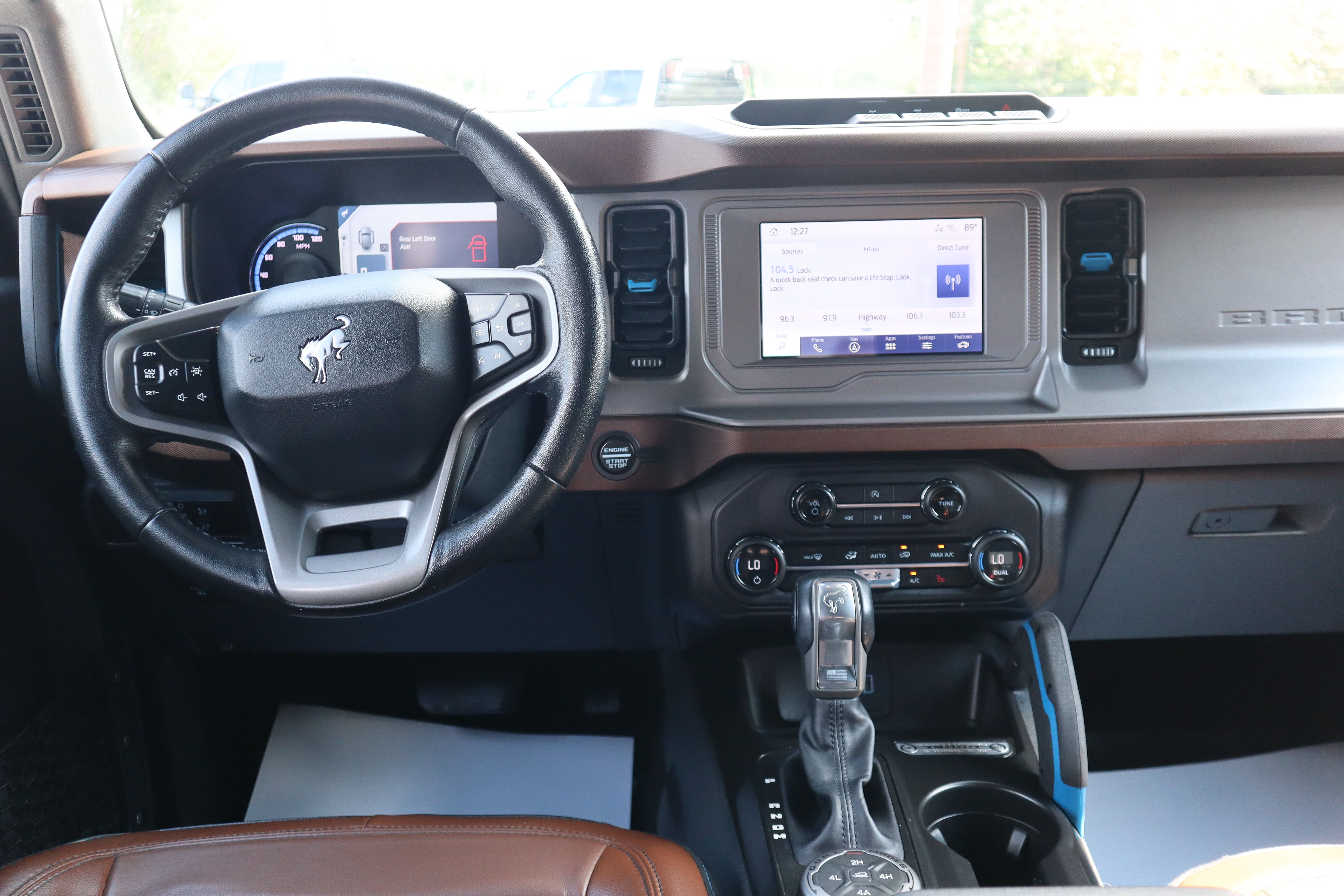 Used 2023 Ford Bronco Outer Banks AWD/4WD image 13