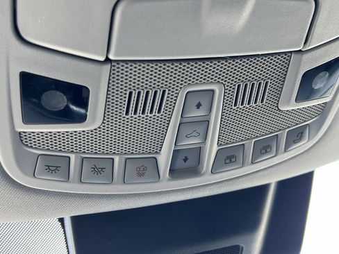 Used 2019 Lincoln Navigator Reserve AWD/4WD image 23