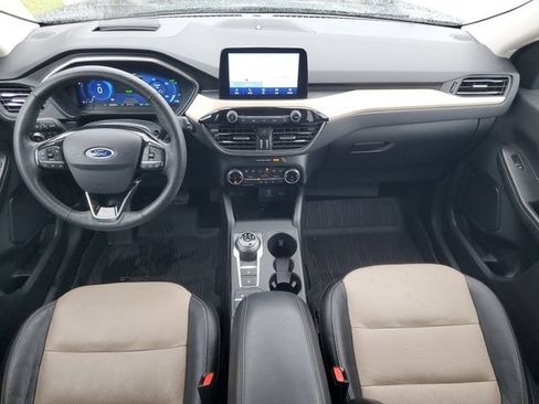 Used 2022 Ford Escape Titanium w/ Titanium Premium Package FWD image 31