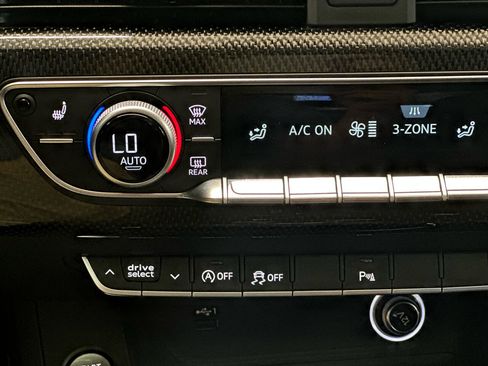 Used 2018 Audi S4 Premium Plus w/ Navigation Package image 25