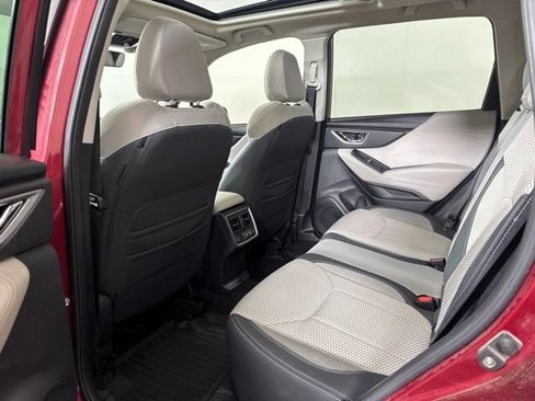 Used 2019 Subaru Forester Premium AWD/4WD image 13