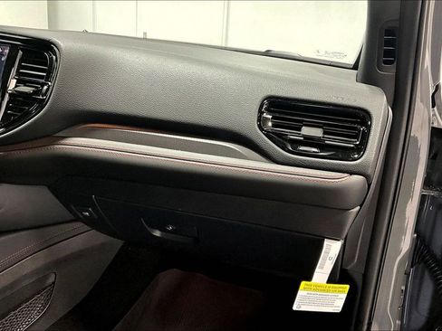 New 2026 Dodge Durango GT image 18