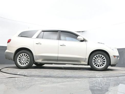 Used 2010 Buick Enclave CXL image 48