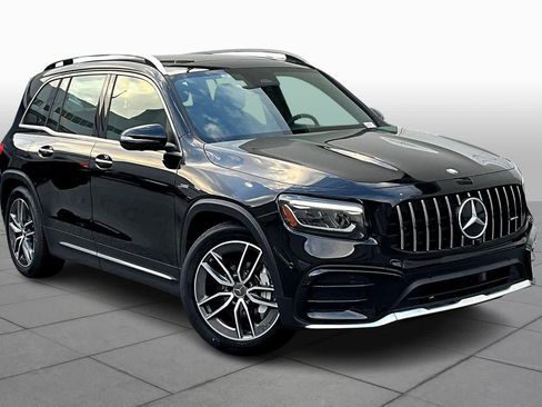 Used 2025 Mercedes-Benz GLB 35 AMG 4MATIC image 3