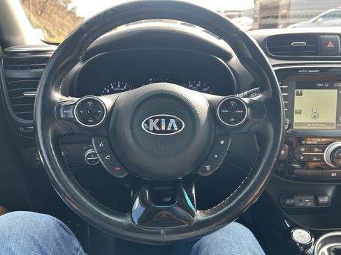 Used 2016 Kia Soul ! w/ Premium Package image 23