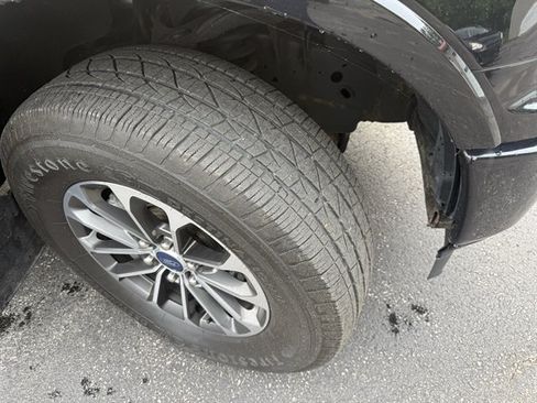 Used 2019 Ford F150 XLT w/ Equipment Group 302A Luxury AWD/4WD image 7