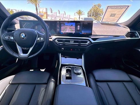 Used 2023 BMW 330i Sedan w/ Premium Package RWD image 17
