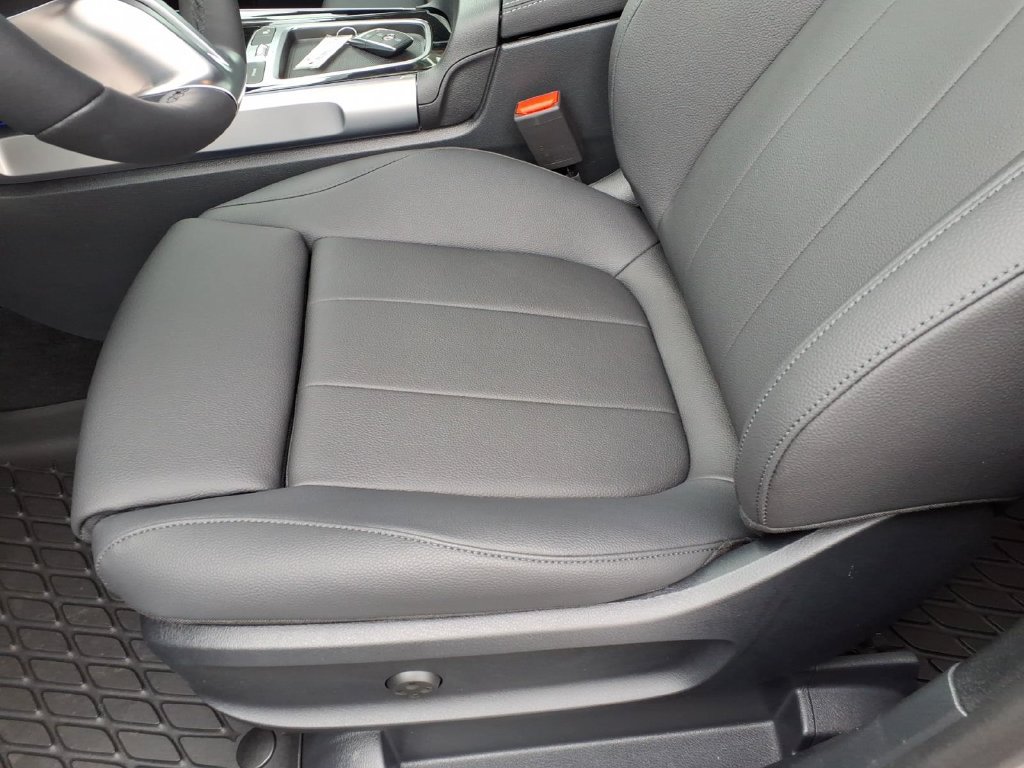 Certified 2026 Mercedes-Benz GLB 250 4MATIC image 15