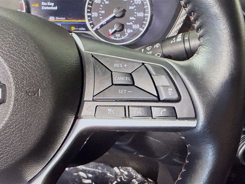 Used 2024 Nissan Sentra SR w/ SR Premium Package FWD image 15