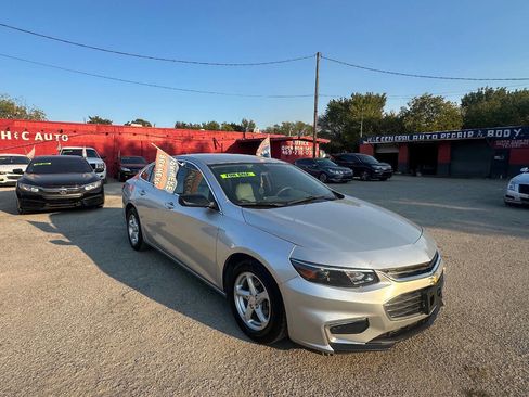 Used 2017 Chevrolet Malibu LS image 5