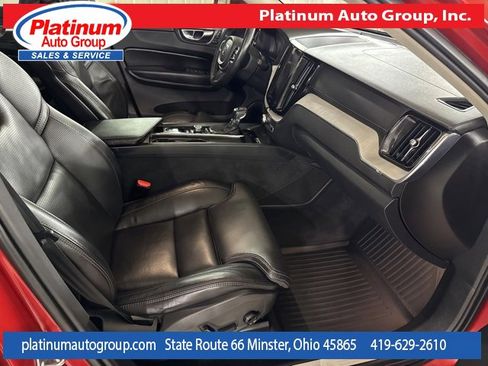 Used 2021 Volvo XC60 T5 Inscription image 38
