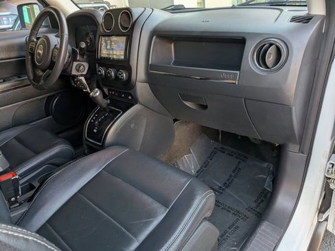 Used 2016 Jeep Patriot High Altitude image 21