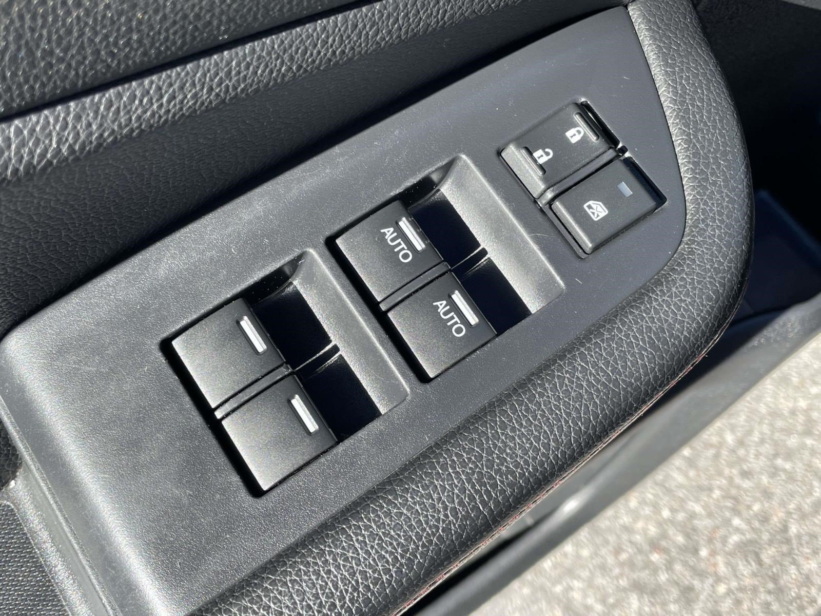 Used 2017 Honda Ridgeline Black Edition image 18