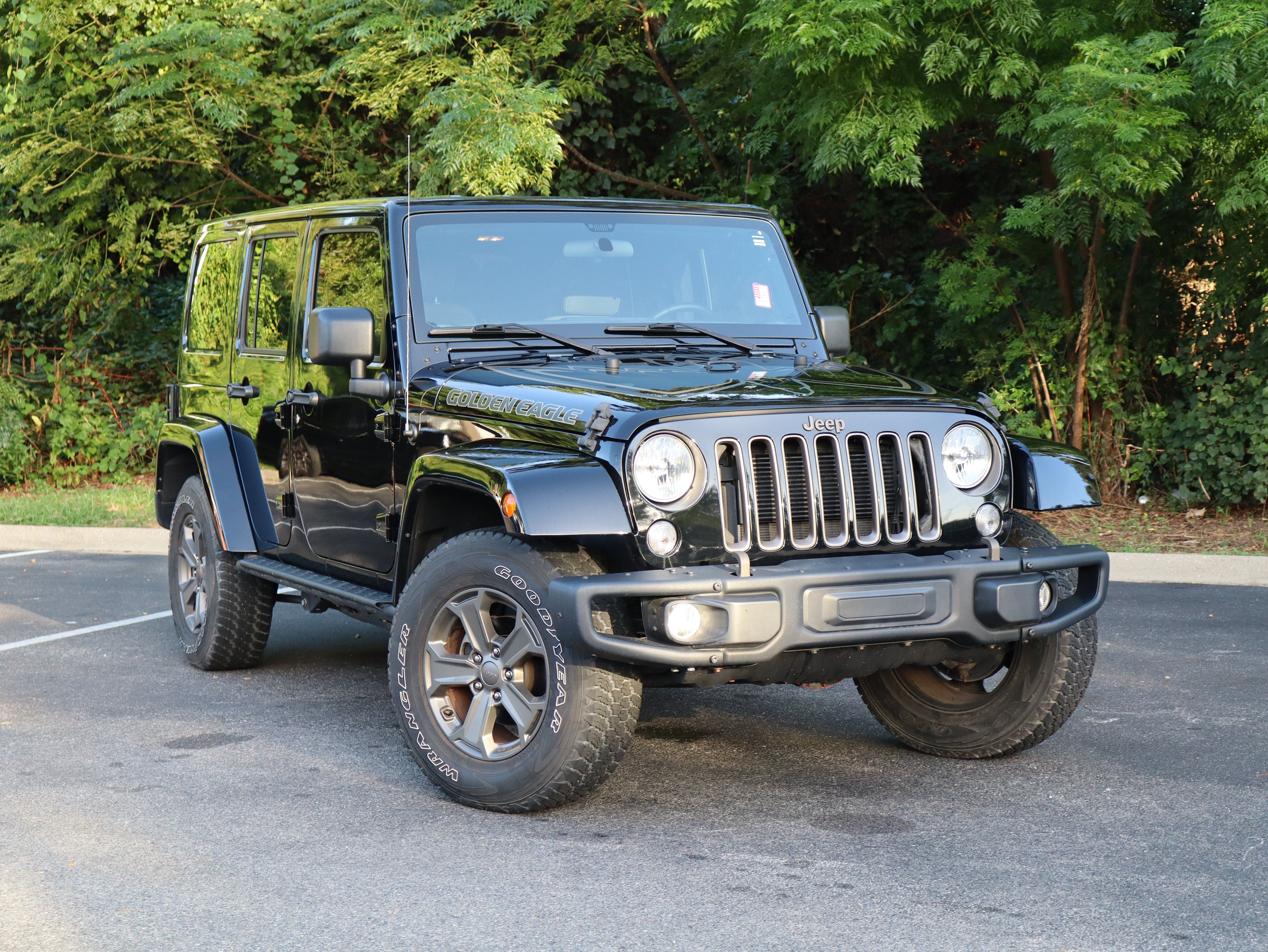 Used 2018 Jeep Wrangler Unlimited Sport AWD/4WD image 2