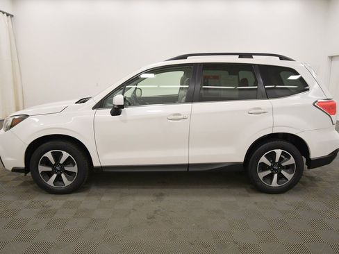 Used 2017 Subaru Forester 2.5i Limited image 4