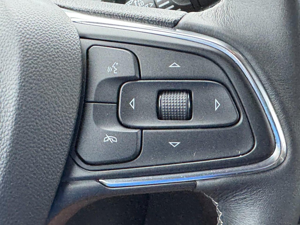 Certified 2023 Buick Encore GX Preferred w/ Cold Weather Comfort Package AWD/4WD image 19