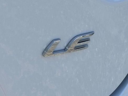 Used 2021 Toyota Corolla LE FWD image 30
