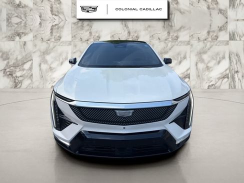 Used 2025 Cadillac Optiq Luxury 1 w/ LPO, Floor Liner Package AWD/4WD image 8
