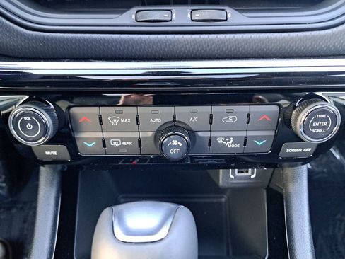 New 2026 Jeep Compass Limited w/ Sun, Sound & Navigation Group image 23