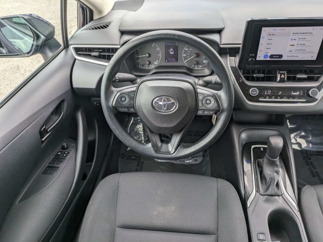 Used 2025 Toyota Corolla LE FWD image 15