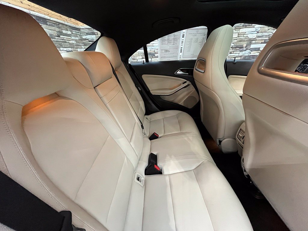 Used 2016 Mercedes-Benz CLA 250 4MATIC image 37