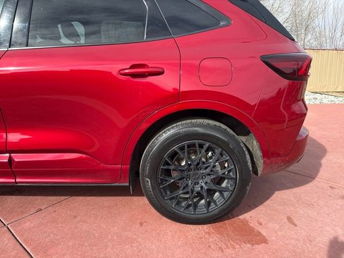Certified 2024 Ford Escape ST-Line w/ Tech Pack #1 FWD image 35