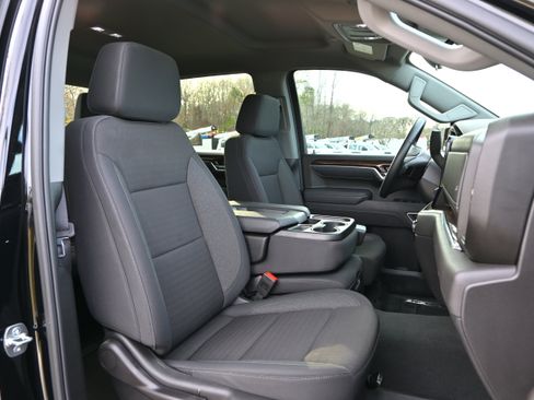 Used 2025 GMC Sierra 1500 Elevation image 9