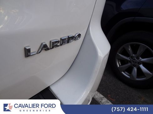 Used 2019 Jeep Grand Cherokee Laredo RWD image 6