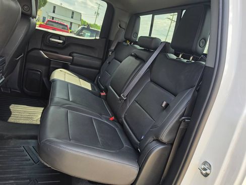 Used 2021 GMC Sierra 1500 SLT w/ SLT Convenience Package AWD/4WD image 7