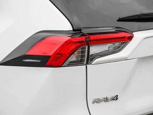 Certified 2025 Toyota RAV4 XLE image 10