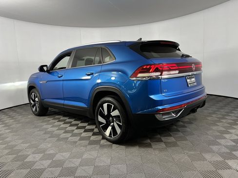 Used 2024 Volkswagen Atlas Cross Sport SE image 8